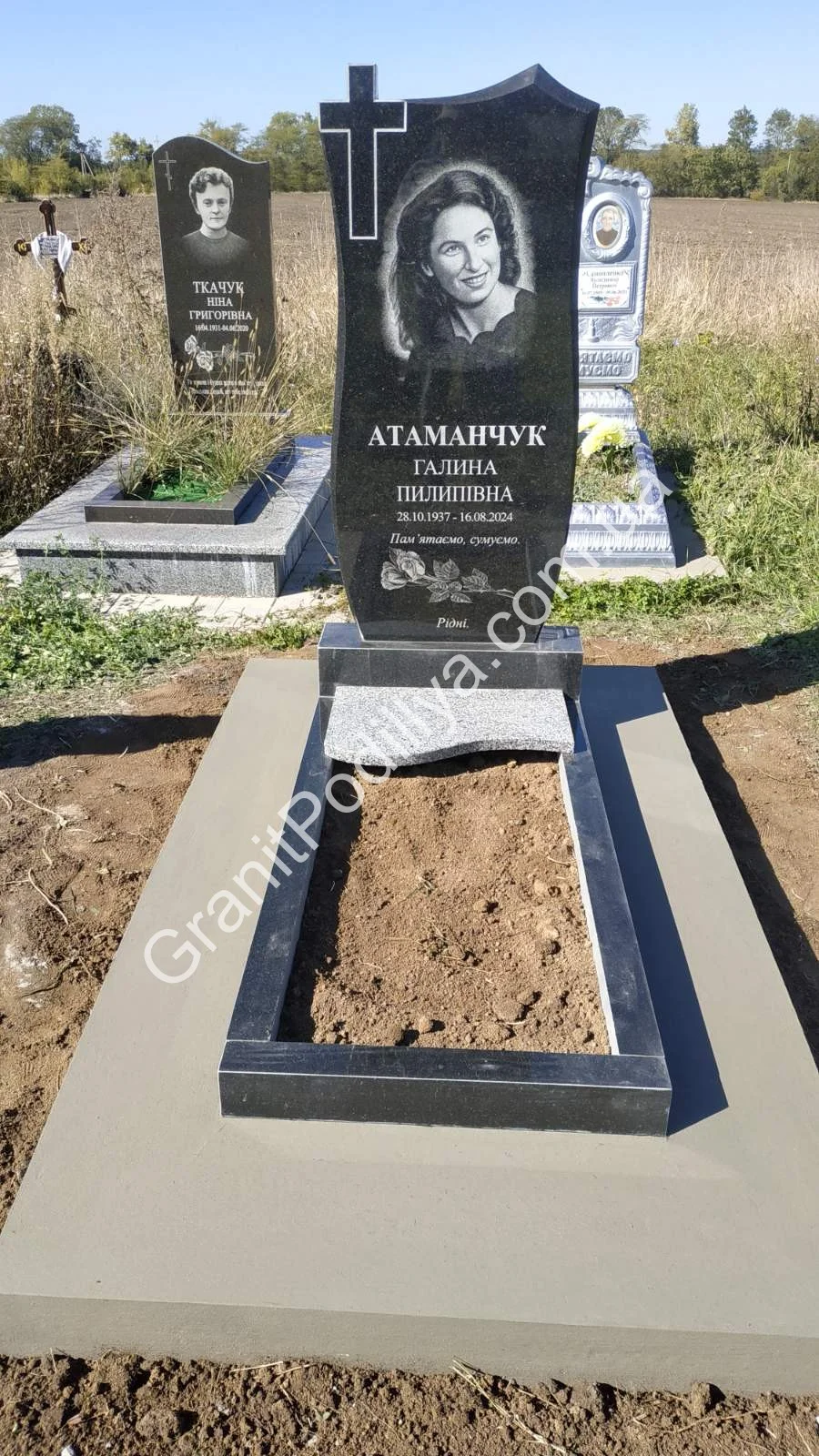 Подвійний пам'ятник з граніту - Кам'янець-Подільський | GranitPodillya